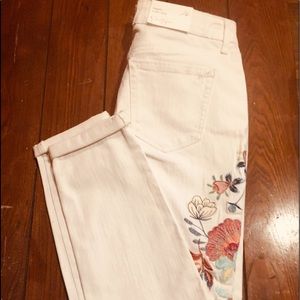 Women's Jessica Simpson Forever Rolled Ankle Pant.